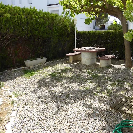 Apartment Con Terraza, Jardin Y Piscina Comunitaria A 200m De La Playa En Sant Carles - Es-228-130 *