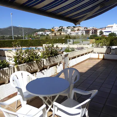 Appartamento Con Terraza, Jardin Y Piscina Comunitaria A 200m De La Playa En Sant Carles - Es-228-130 *